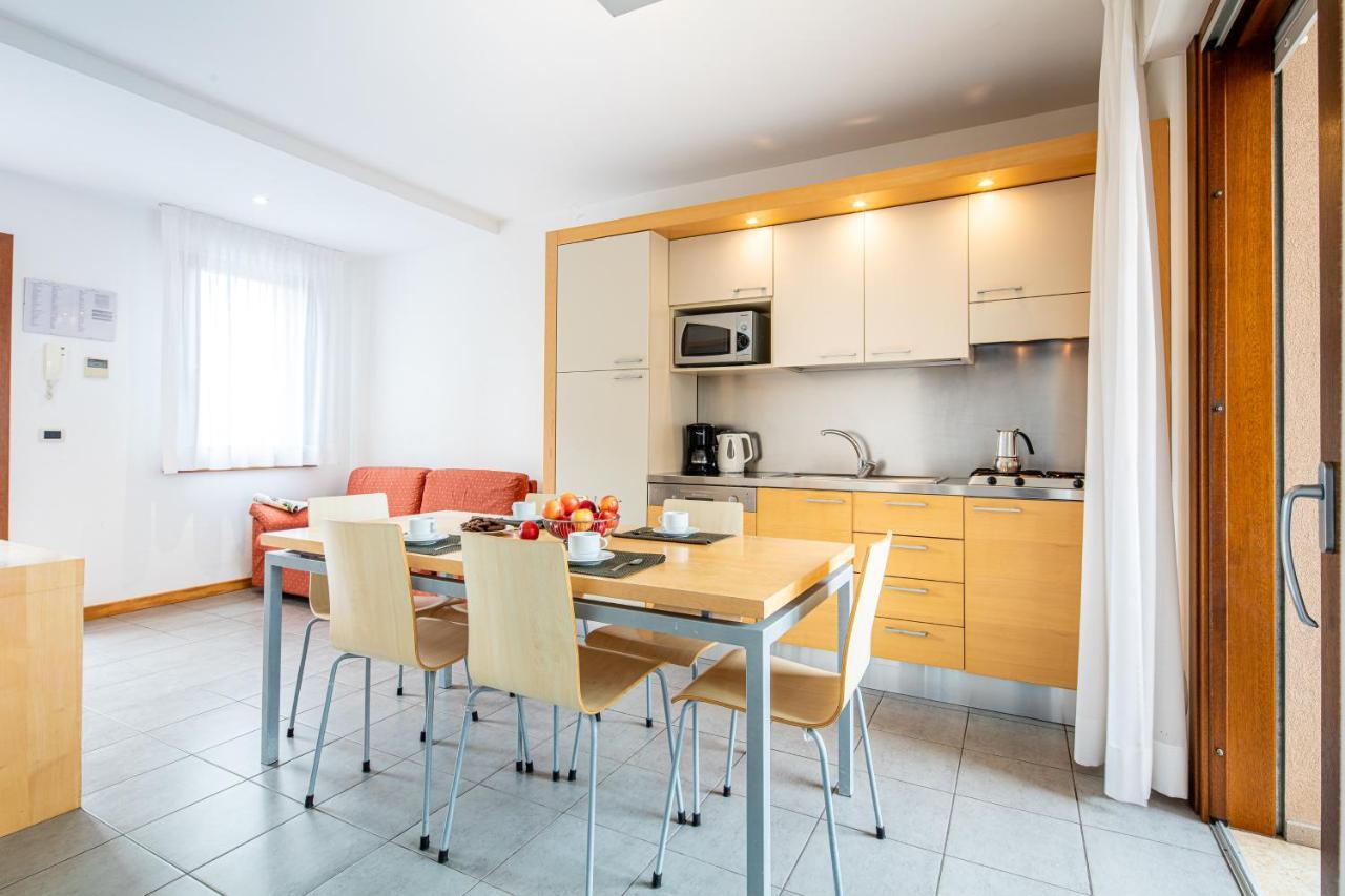 Residence Airone Линяно Сабиадоро Екстериор снимка